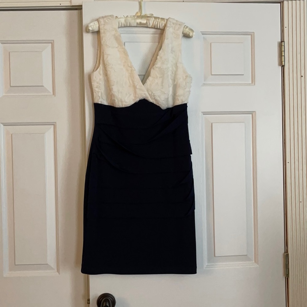 Dressbarn evening dress navy blue and cream size 10, new but no tags